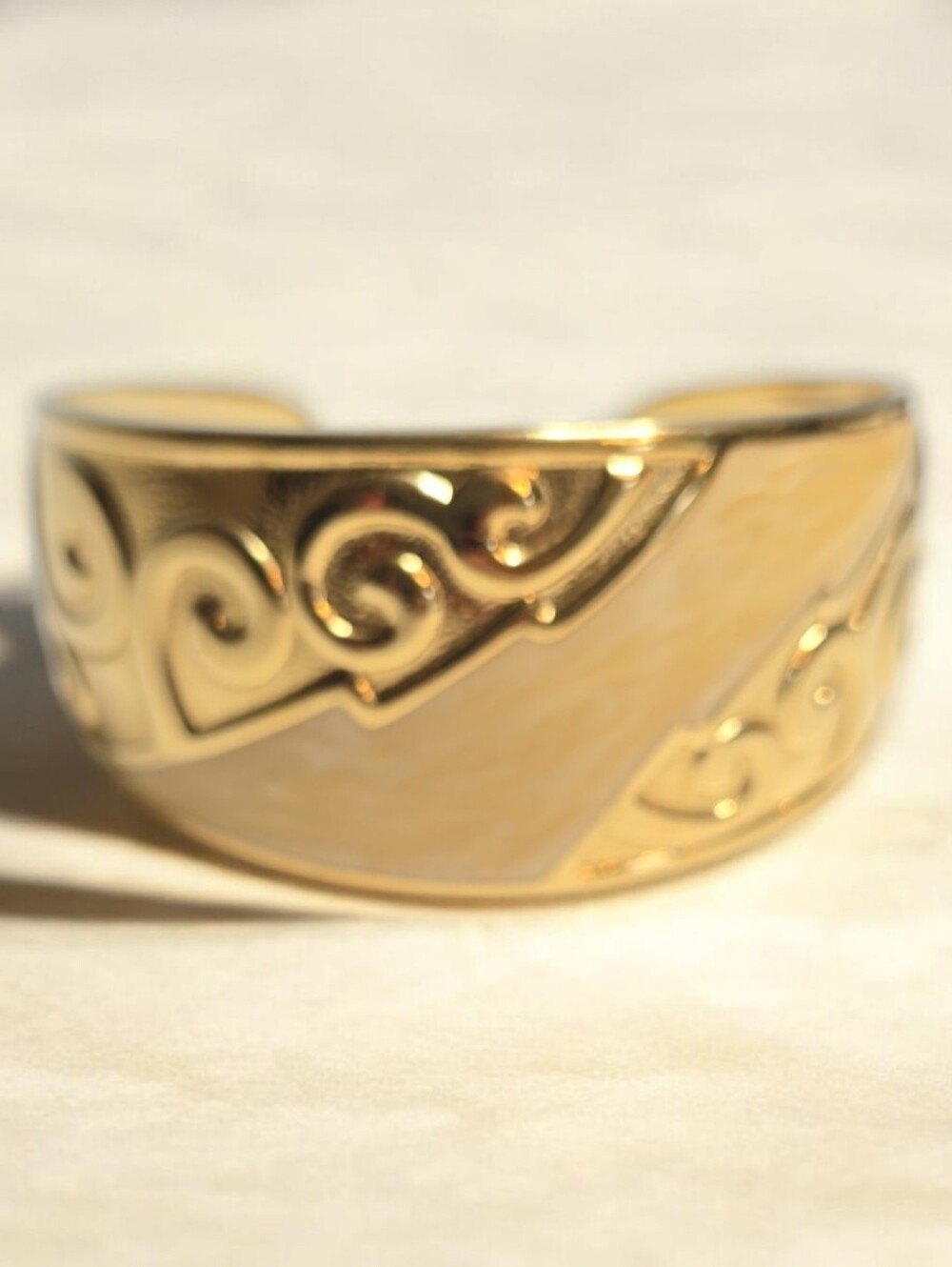 Vintage Gold Tone Cream Swirled Enamel Cuff Bracelet Scroll Etruscan